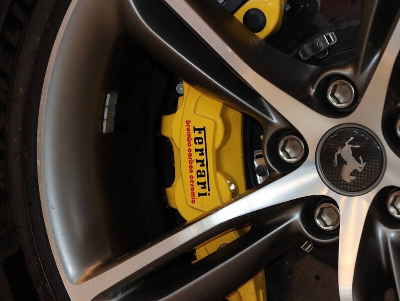 2024 Ferrari 296 GTS