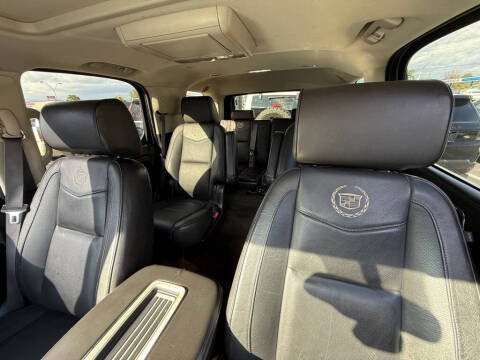 2013 Cadillac Escalade Platinum Edition