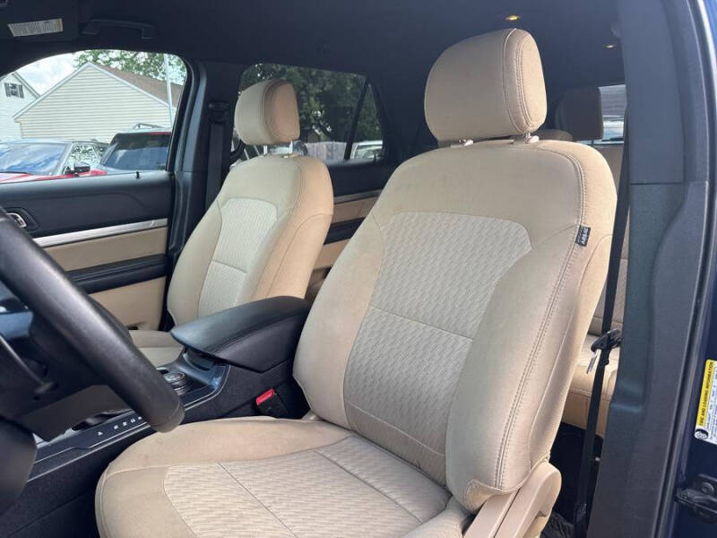2016 Ford Explorer