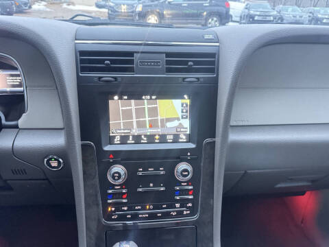 2016 Lincoln Navigator Select