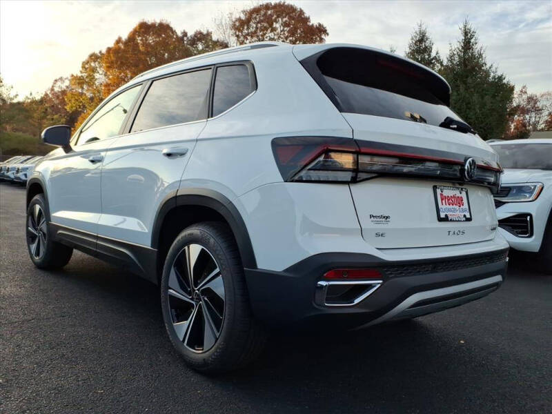 2025 Volkswagen Taos SE 4Motion