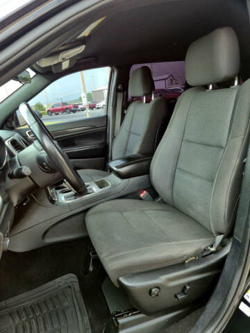 2019 Jeep Grand Cherokee Laredo E