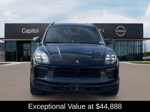 2023 Porsche Macan T