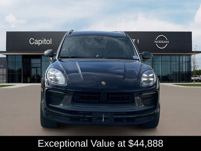 2023 Porsche Macan T