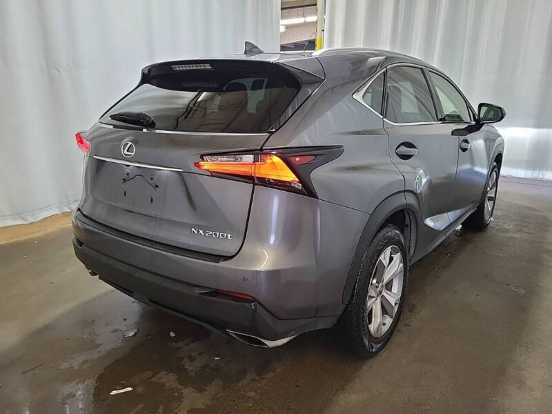 2017 Lexus NX 200t