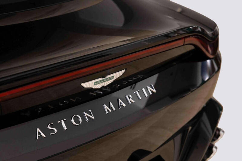 2025 Aston Martin Vantage