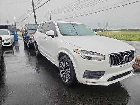 2022 Volvo XC90 T5 Momentum