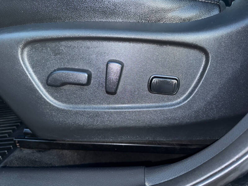 2017 Nissan Rogue Hybrid