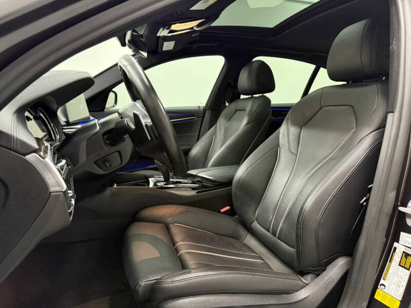 2018 BMW 5 Series 540i