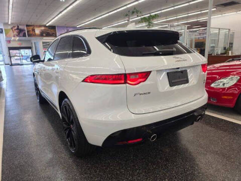 2018 Jaguar F-PACE S