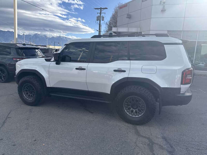 2025 Toyota Land Cruiser