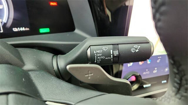 2023 Lexus RZ 450e Luxury