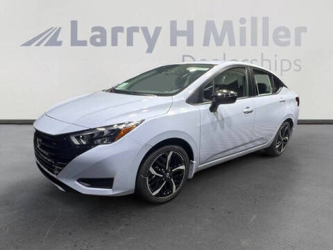 2025 Nissan Versa SR