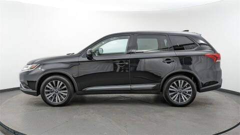 2020 Mitsubishi Outlander SE