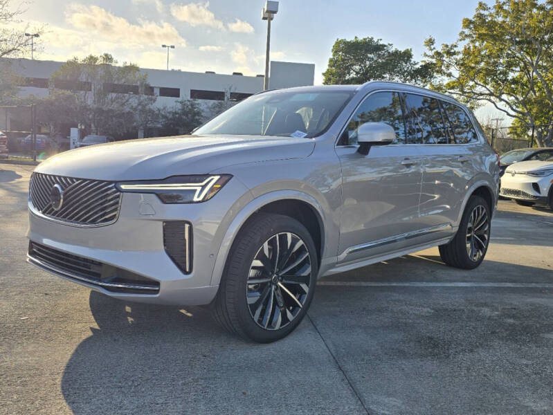 2025 Volvo XC90 B5 Plus Bright Theme 7P