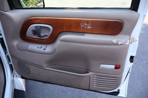 1999 GMC Suburban
