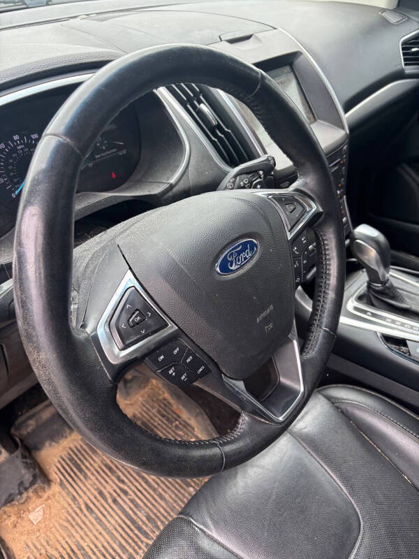 2017 Ford Edge Titanium