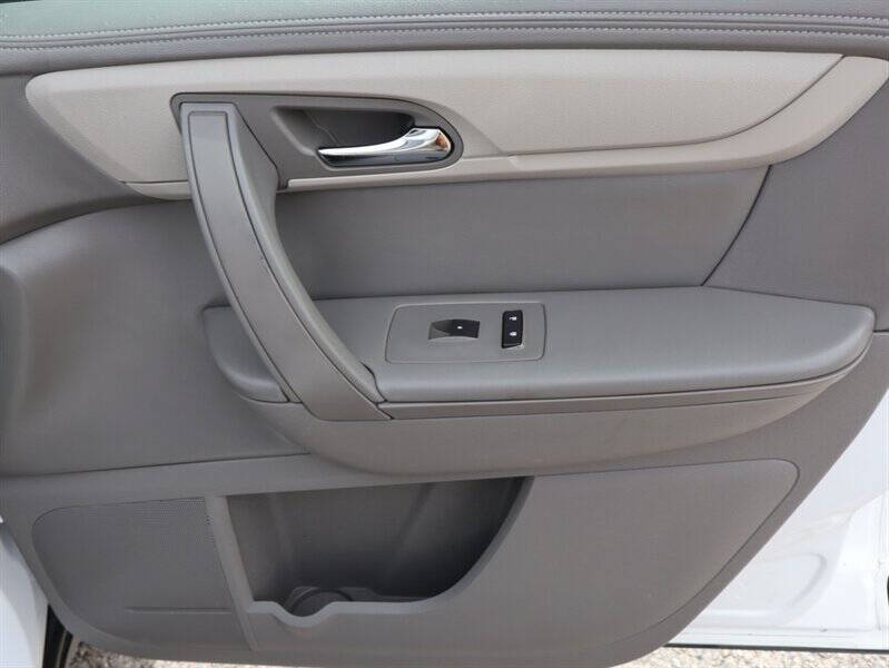 2017 Chevrolet Traverse LS