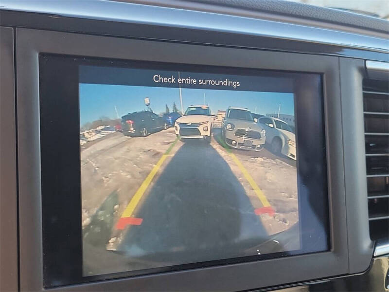 2020 Chrysler Voyager LXi