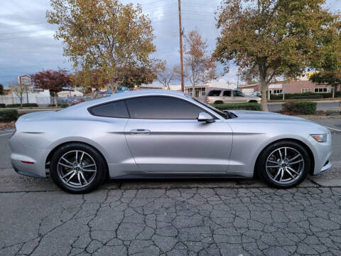 2016 Ford Mustang EcoBoost Premium