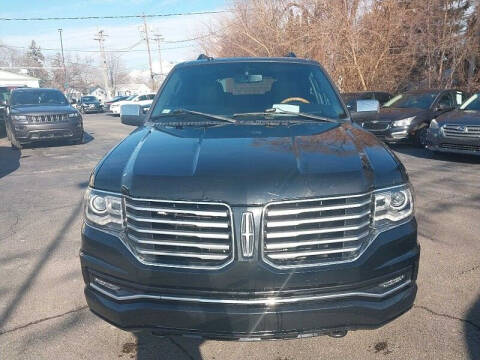2017 Lincoln Navigator Select