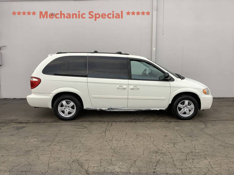 2005 Dodge Grand Caravan SXT