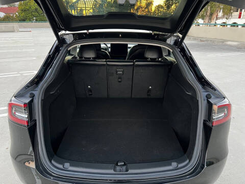 2024 Tesla Model Y Long Range