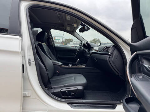 2014 BMW 3 Series 328i