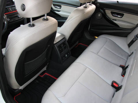 2013 BMW 3 Series 328i