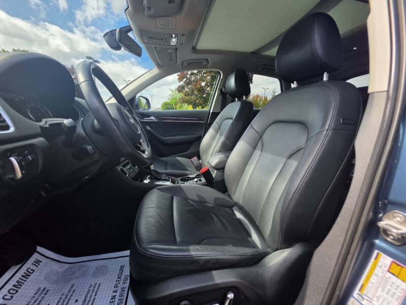 2017 Audi Q3 2.0T quattro Premium Plus