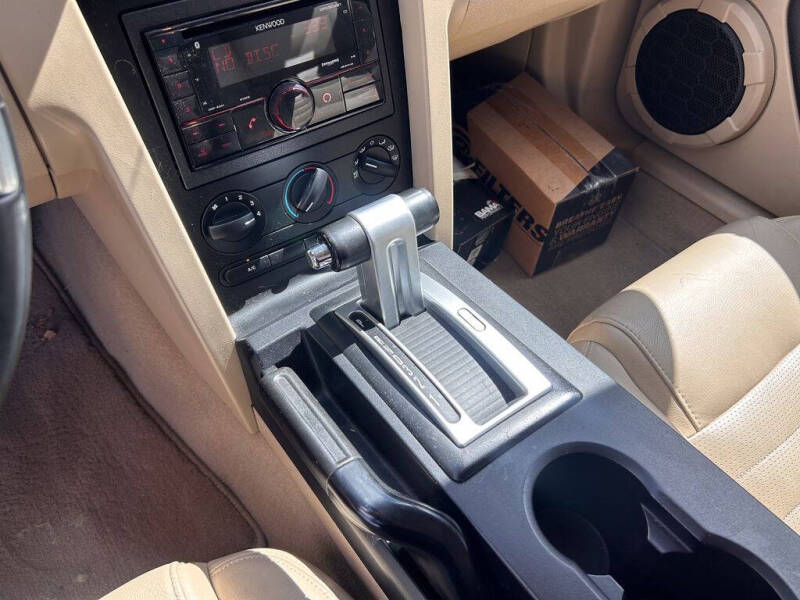 2006 Ford Mustang
