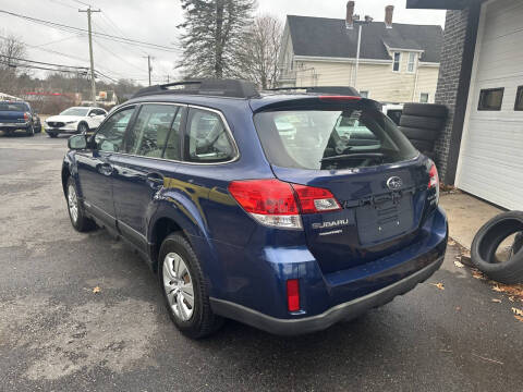 2010 Subaru Outback 2.5i