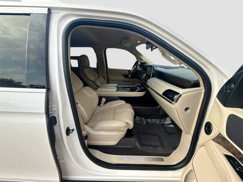 2018 Lincoln Navigator L Select