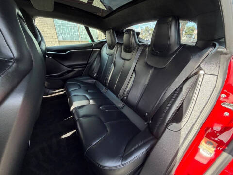 2016 Tesla Model S 90D