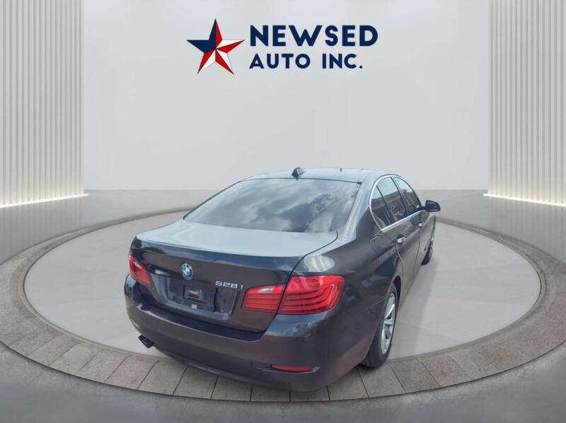 2015 BMW 5 Series 528i