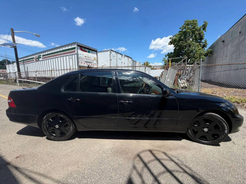 2004 Lexus LS 430