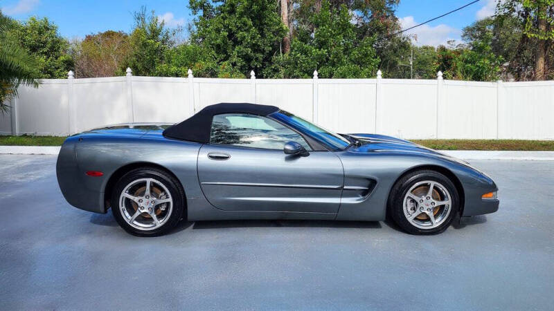 2004 Chevrolet Corvette