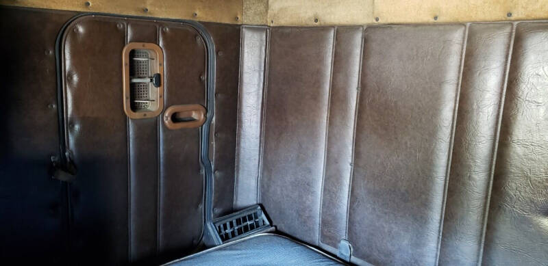 1988 Freightliner FLC112