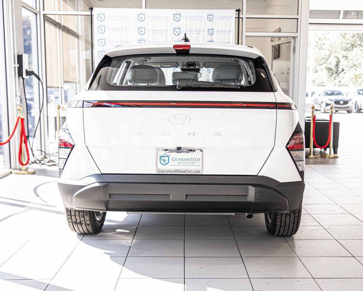 2025 Hyundai Kona SE