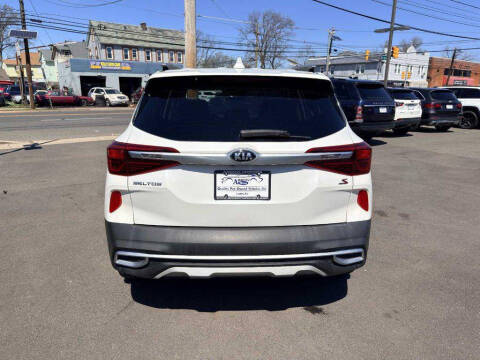2021 Kia Seltos S