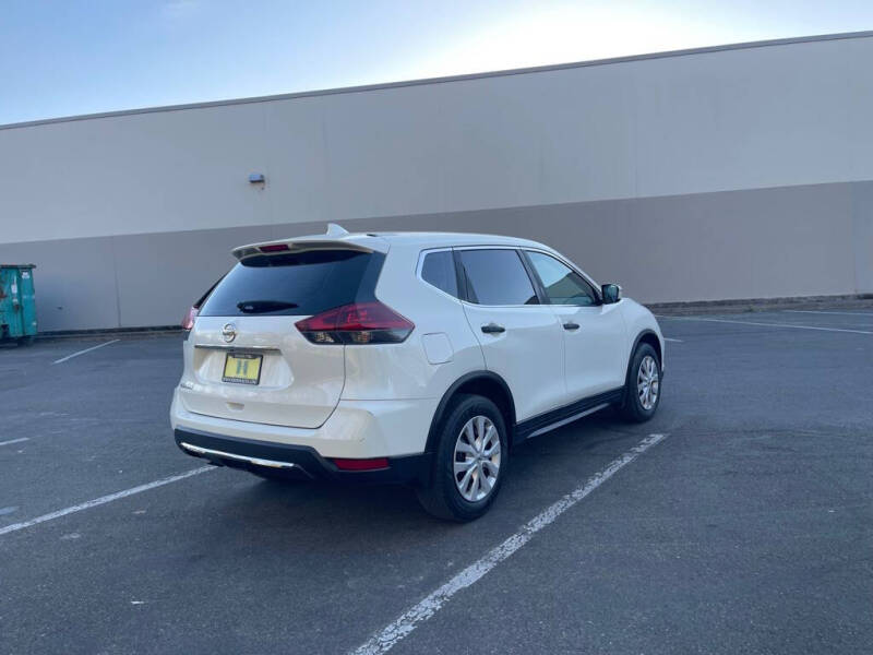 2020 Nissan Rogue S