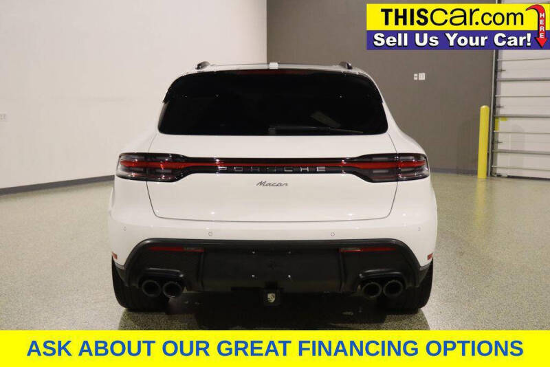 2025 Porsche Macan