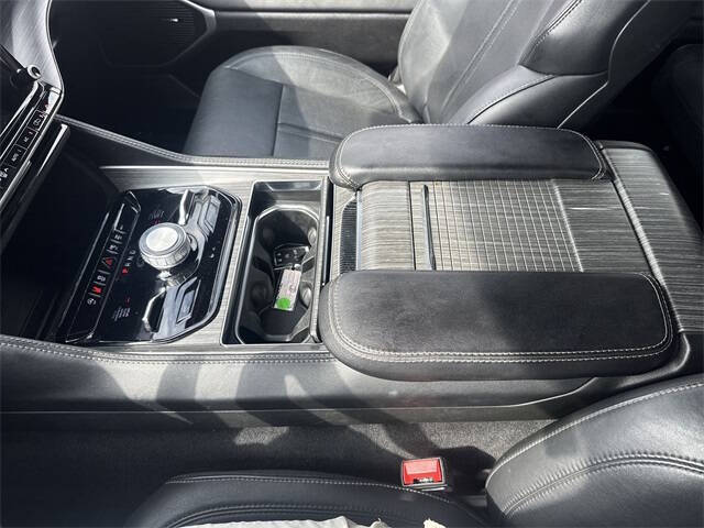 2023 Jeep Wagoneer L Series III