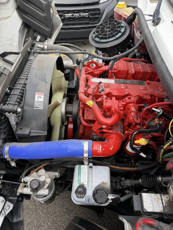 2022 Freightliner M2 106