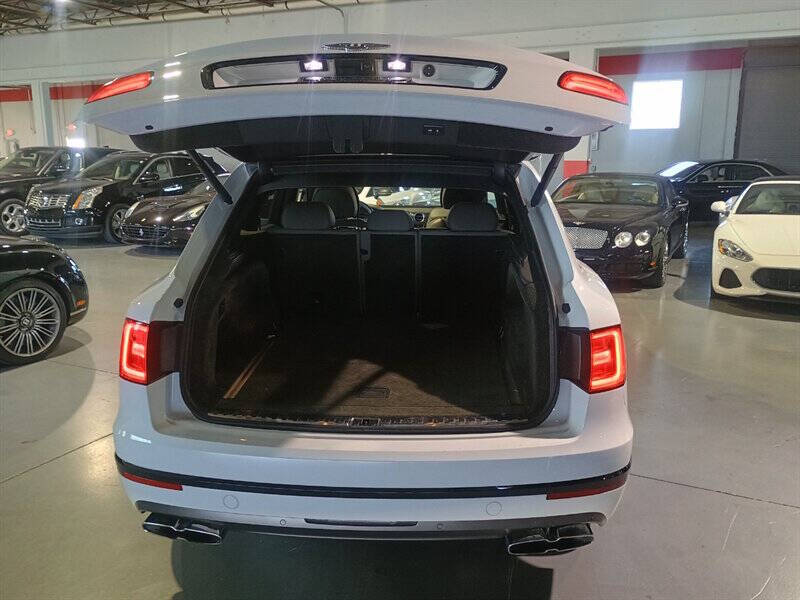 2019 Bentley Bentayga 61