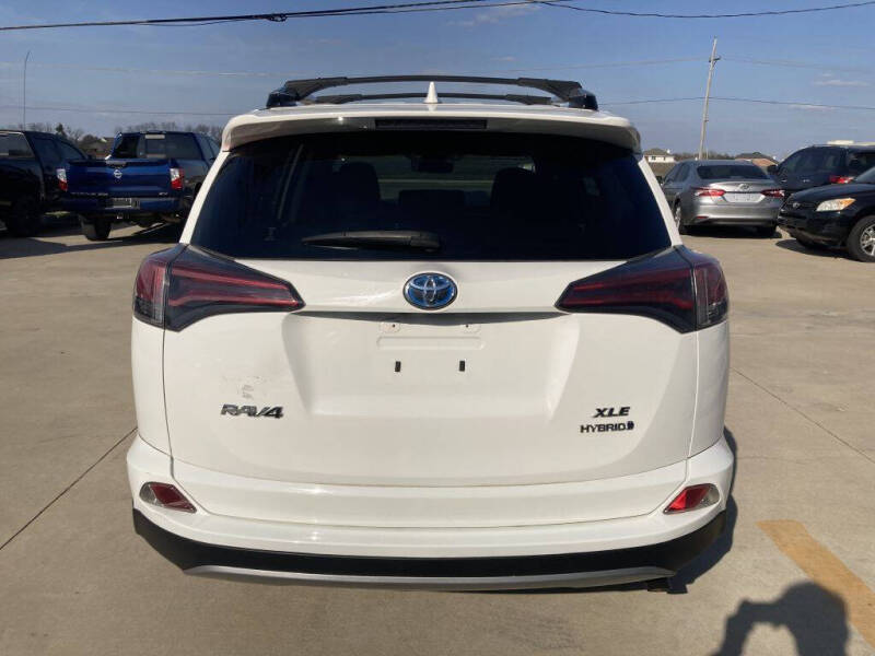 2017 Toyota RAV4 Hybrid LE Plus