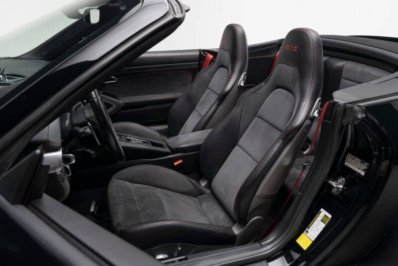 2017 Porsche 911 Carrera GTS