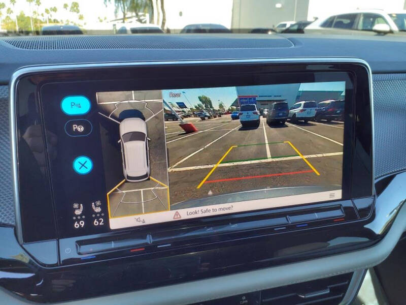 2025 Volkswagen Atlas Cross Sport SEL Premium R-Line 4Motion