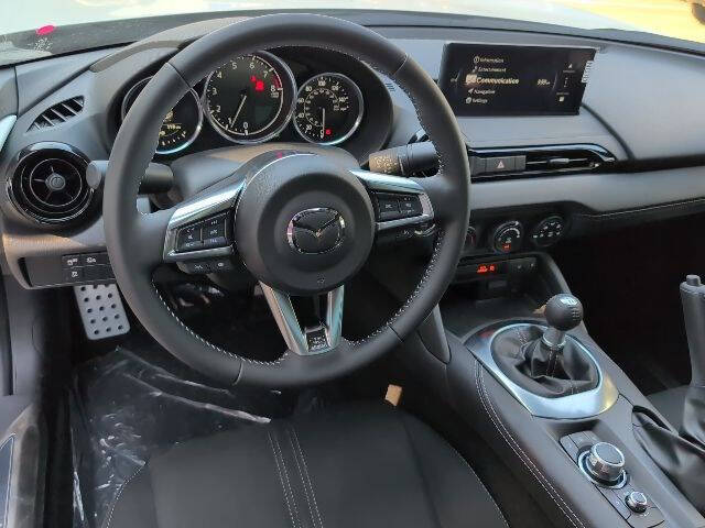 2025 Mazda MX-5 Miata Club