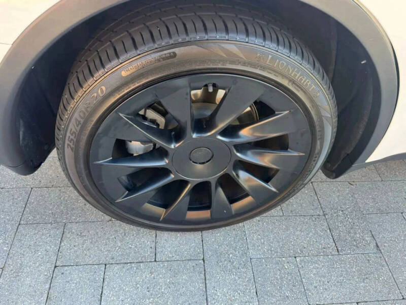 2021 Tesla Model Y Standard Range